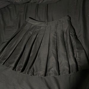 Forever 21 pleaded skirt